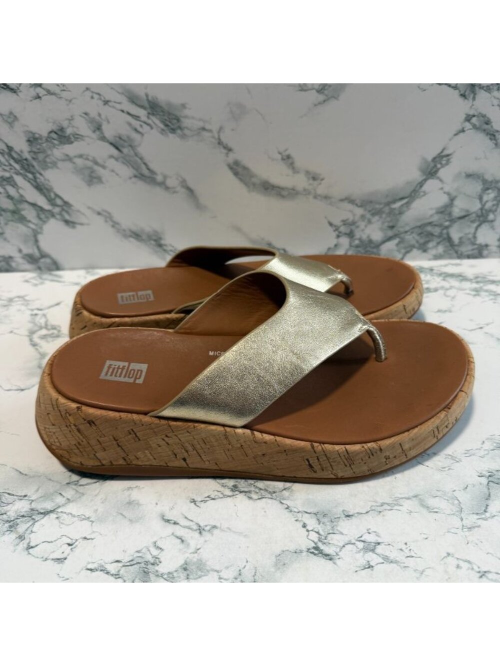 FitFlop Women 6 F MODE Sandal Metallic Leather Flip Flop Platform Comfort Shoe